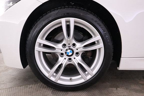 BMW 320 9 of 21