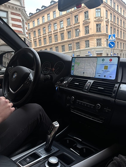 BMW X5 2 of 4