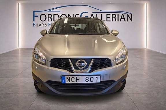 Nissan Qashqai+2 2 of 17