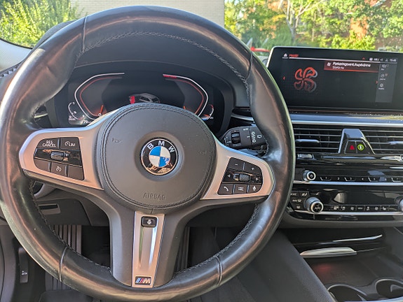 BMW 520d 4 of 10