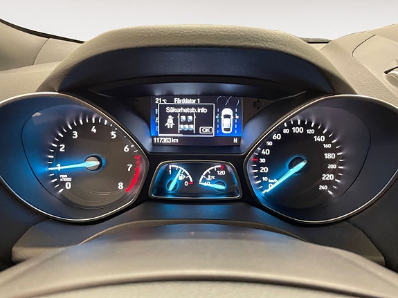 Ford Kuga 12 of 25