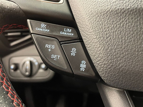 Ford Kuga 24 of 25