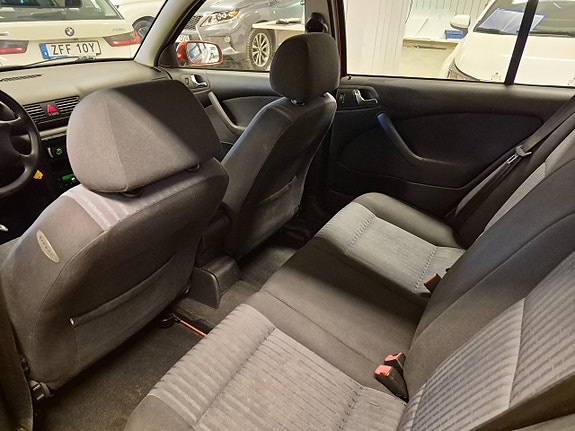 Skoda Octavia 10 of 13