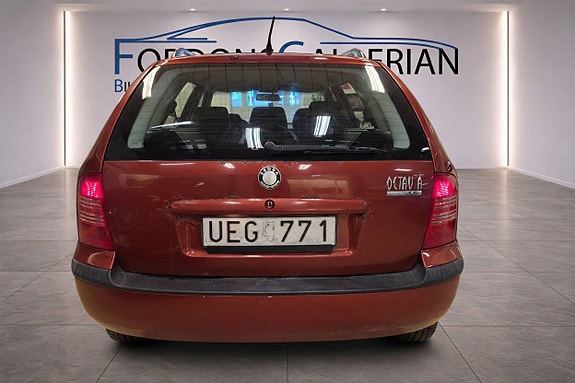 Skoda Octavia 5 of 13
