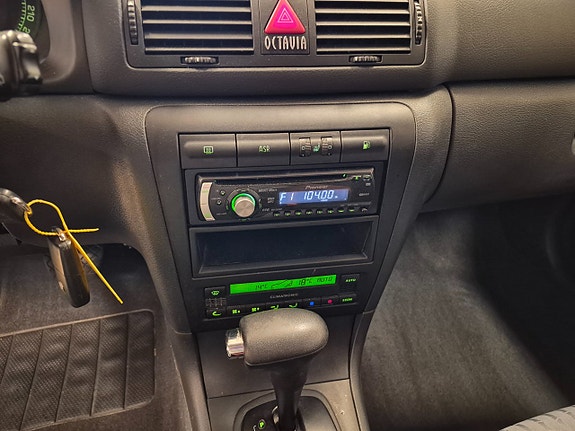 Skoda Octavia 13 of 13