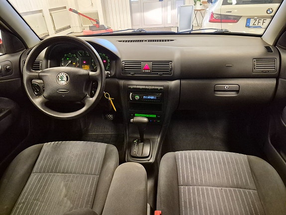 Skoda Octavia 8 of 13