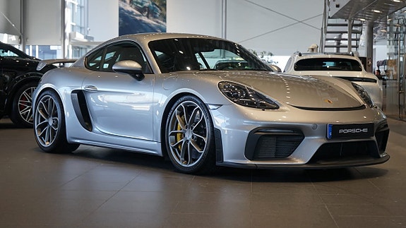 Porsche 718 Cayman GT4