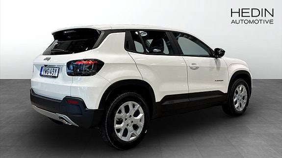 Jeep Avenger 2 of 9