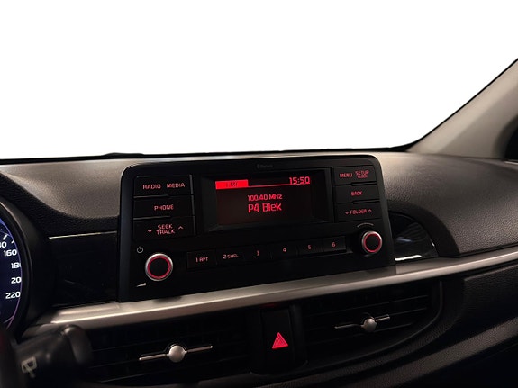 Kia Picanto 12 of 16