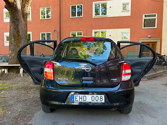 Nissan Micra 10 of 13