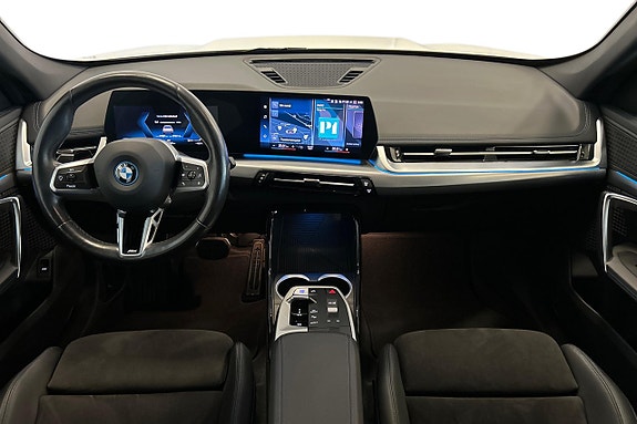 BMW iX1 15 of 22