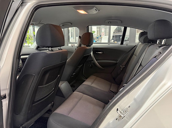 BMW 116i 21 of 29