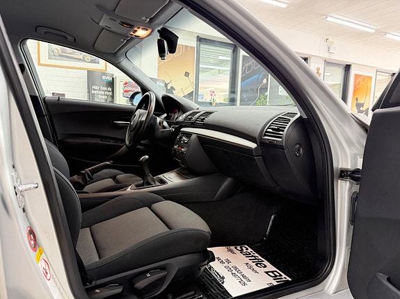 BMW 116i 14 of 29