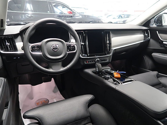 Volvo V90 19 of 30