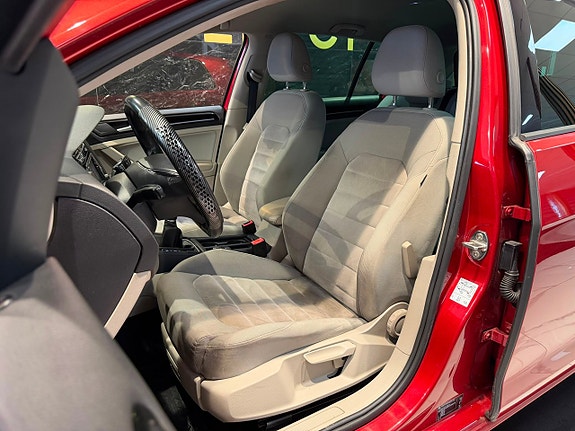 Volkswagen Golf I 21 of 30