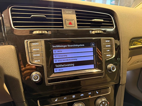 Volkswagen Golf I 18 of 30