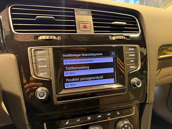 Volkswagen Golf I 19 of 30