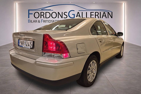 Volvo S60 4 of 13