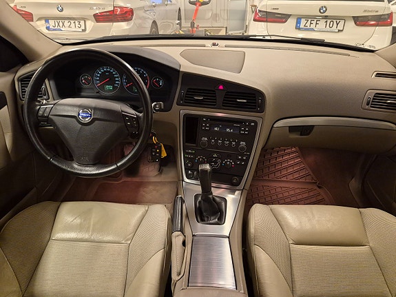 Volvo S60 8 of 13