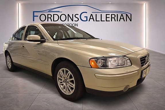 Volvo S60 3 of 13