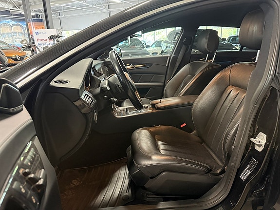 Mercedes-Benz CLS350 6 of 11