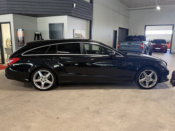 Mercedes-Benz CLS350 3 of 11