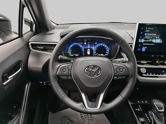 Toyota Corolla Cross 9 of 11