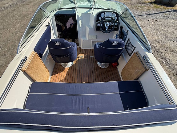 Uttern D55 Exclusive Mercruiser 3.0 135 hk -06 2 of 5