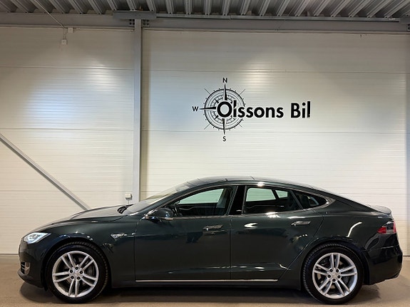 Tesla Model S 3 of 23