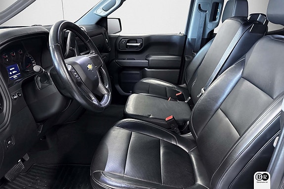 Chevrolet Silverado 1500 9 of 17