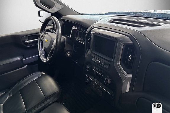 Chevrolet Silverado 1500 7 of 17