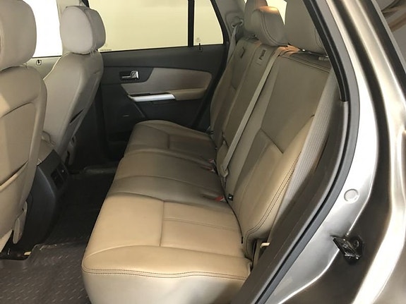 Ford Edge 7 of 10