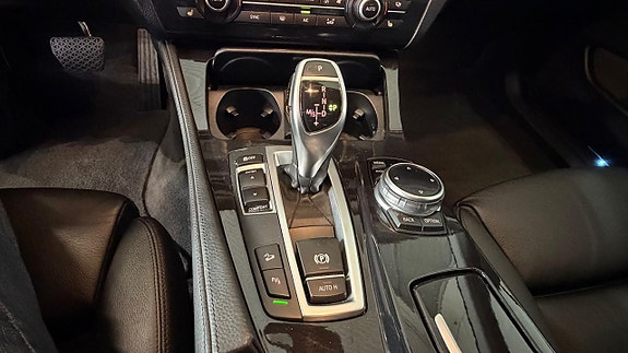 BMW 525d 13 of 16