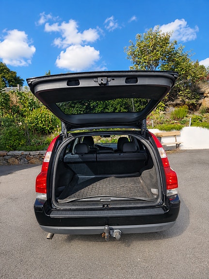 Volvo V70 5 of 10