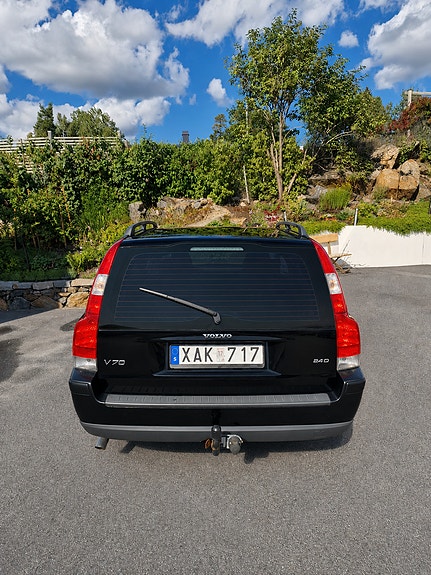 Volvo V70 4 of 10