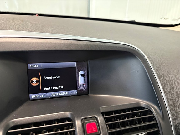 Volvo XC60 15 of 20