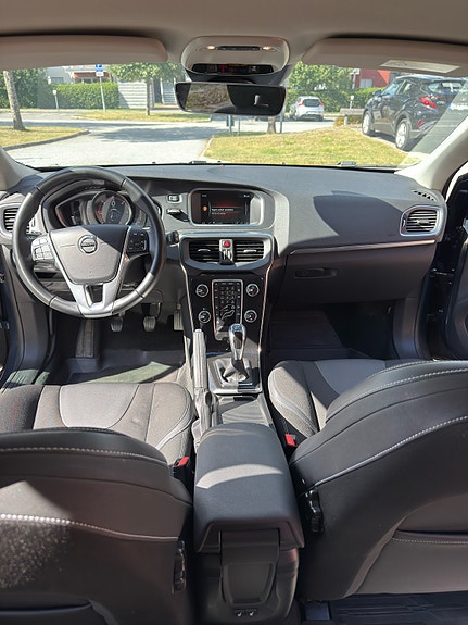 Volvo V40 6 of 7