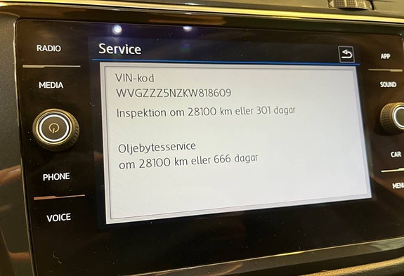 Volkswagen Tiguan 11 of 16
