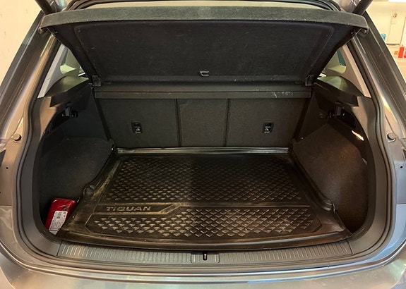 Volkswagen Tiguan 13 of 16