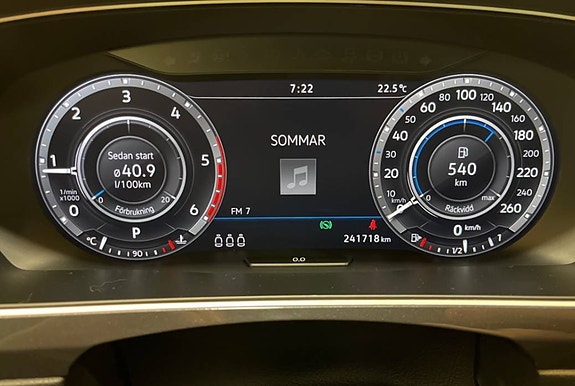 Volkswagen Tiguan 6 of 16