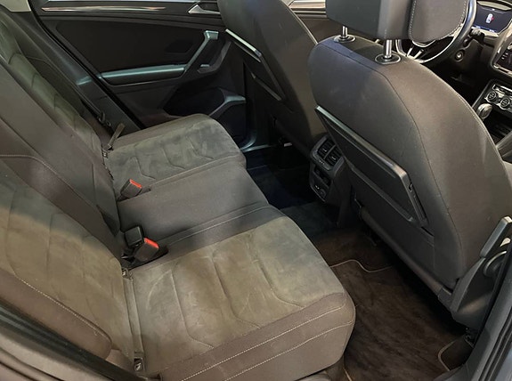 Volkswagen Tiguan 8 of 16