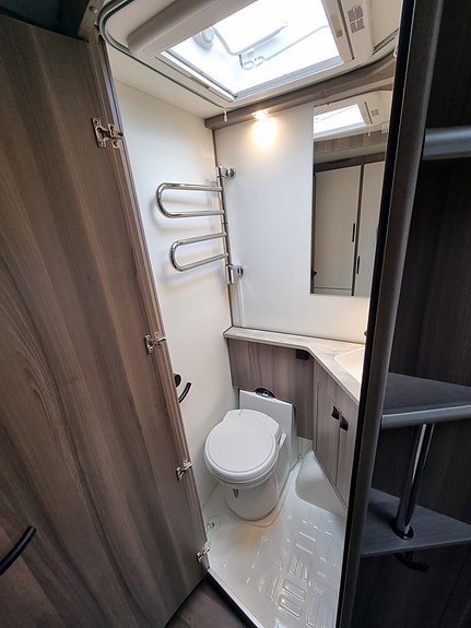 KABE Estate 560 GLE KS 7 of 10