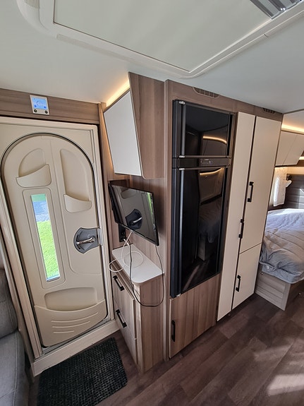 KABE Estate 560 GLE KS 3 of 10