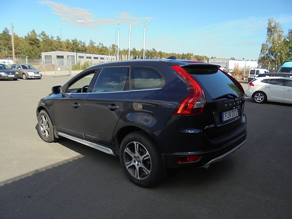 Volvo XC60 5 of 13