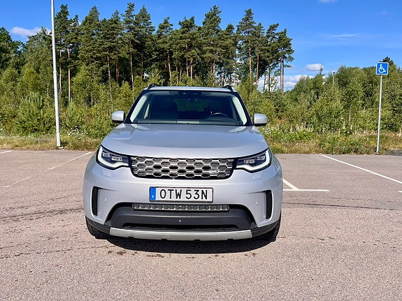 Land Rover Discovery 7 of 8