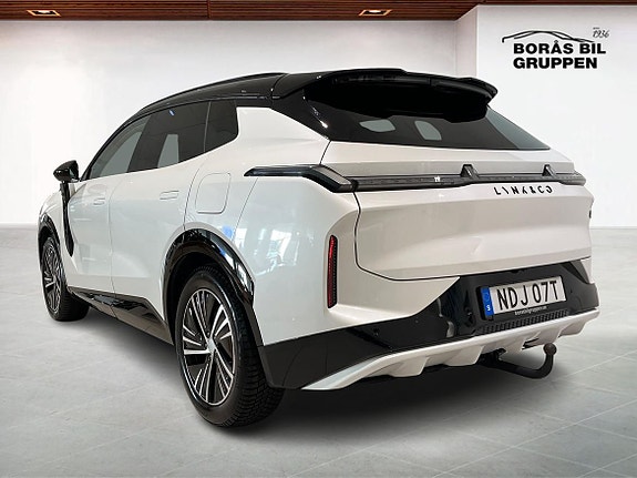 Lynk & Co 08 2 of 14