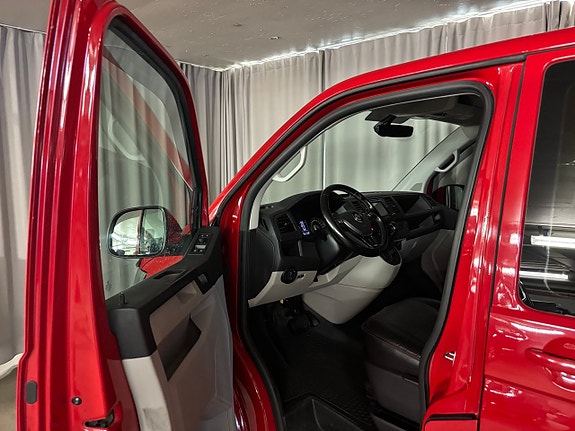 Volkswagen Transporter 10 of 23
