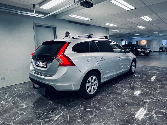 Volvo V60 4 of 21