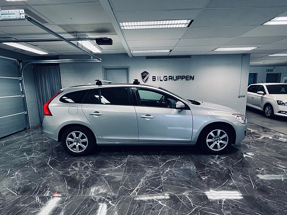 Volvo V60 3 of 21