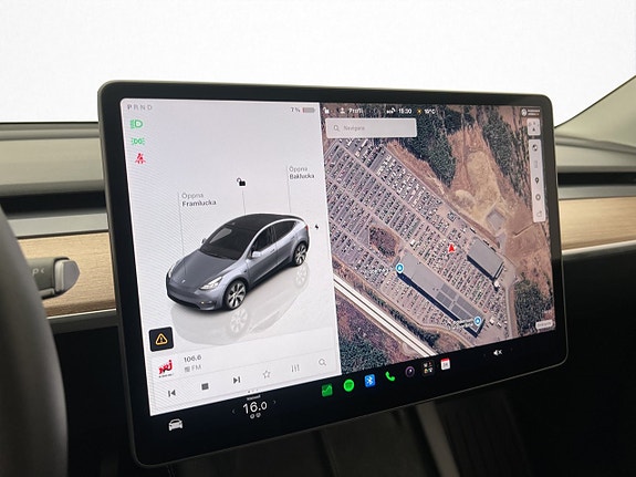 Tesla Model Y 14 of 30